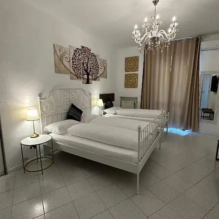Therrys Destiny 6 Apartment Verona